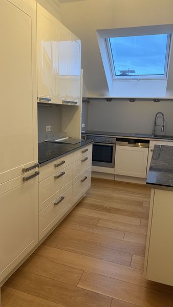 Exklusive 2-Zimmer Wohnung im 2. OG mit Balkon in Heidenrod